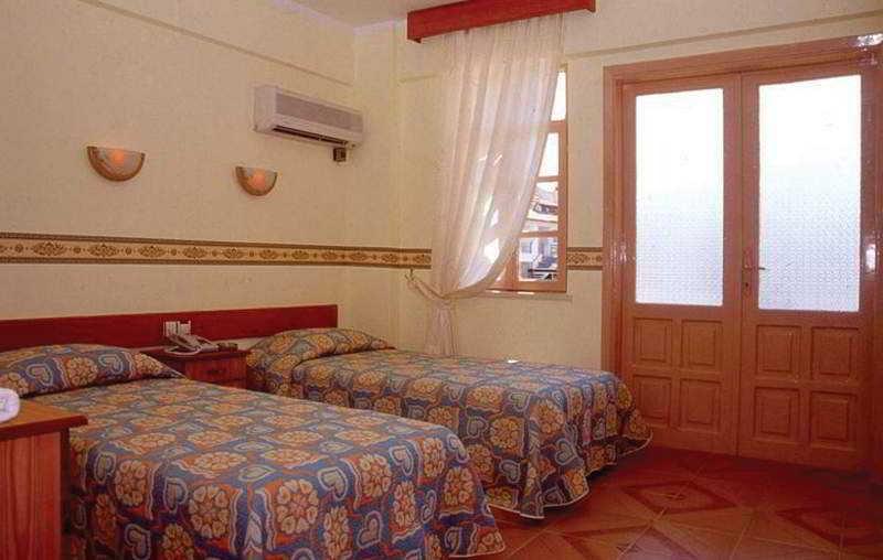 Aloe Apart Hotel Мармарис Екстериор снимка