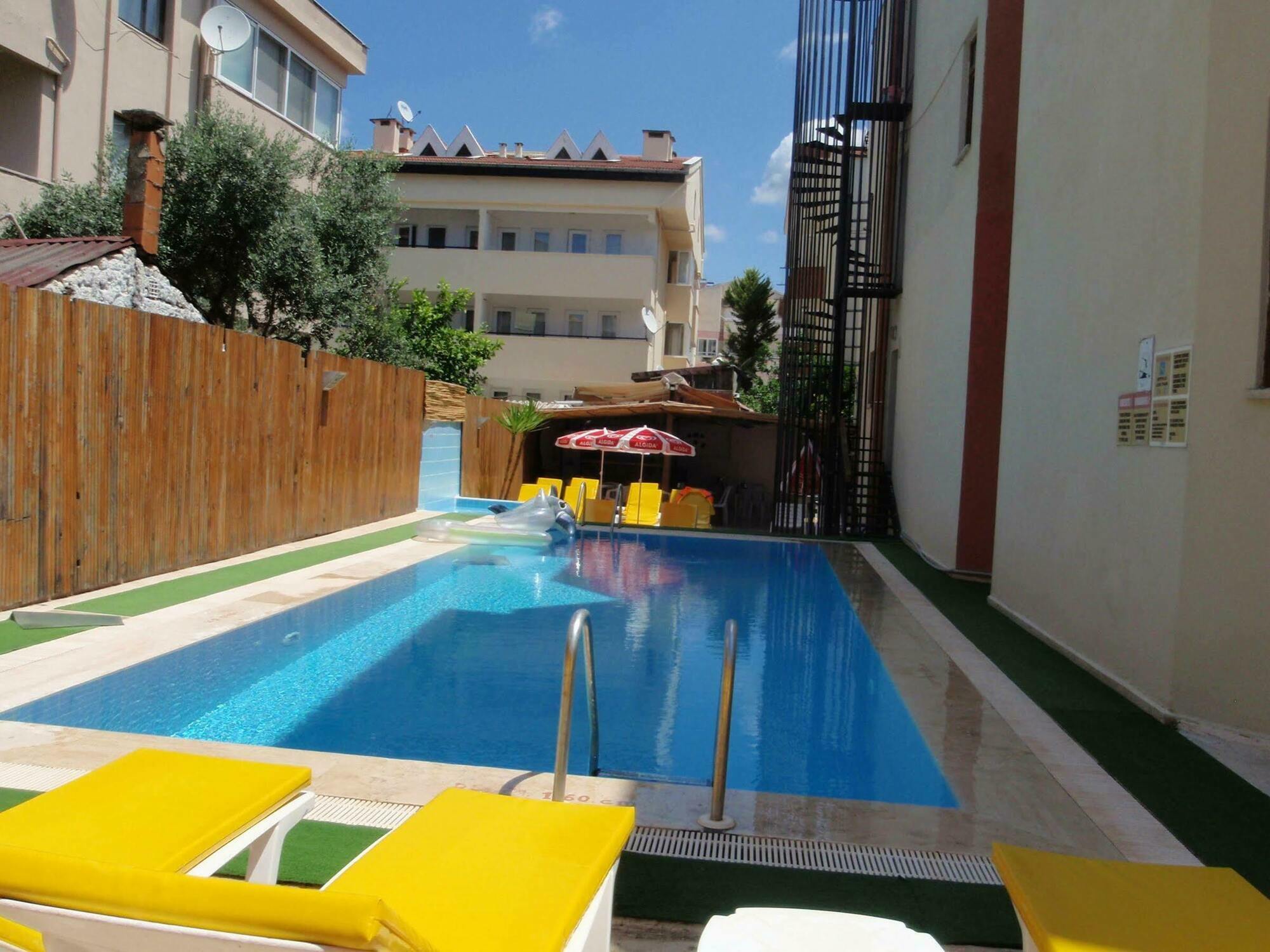 Aloe Apart Hotel Мармарис Екстериор снимка