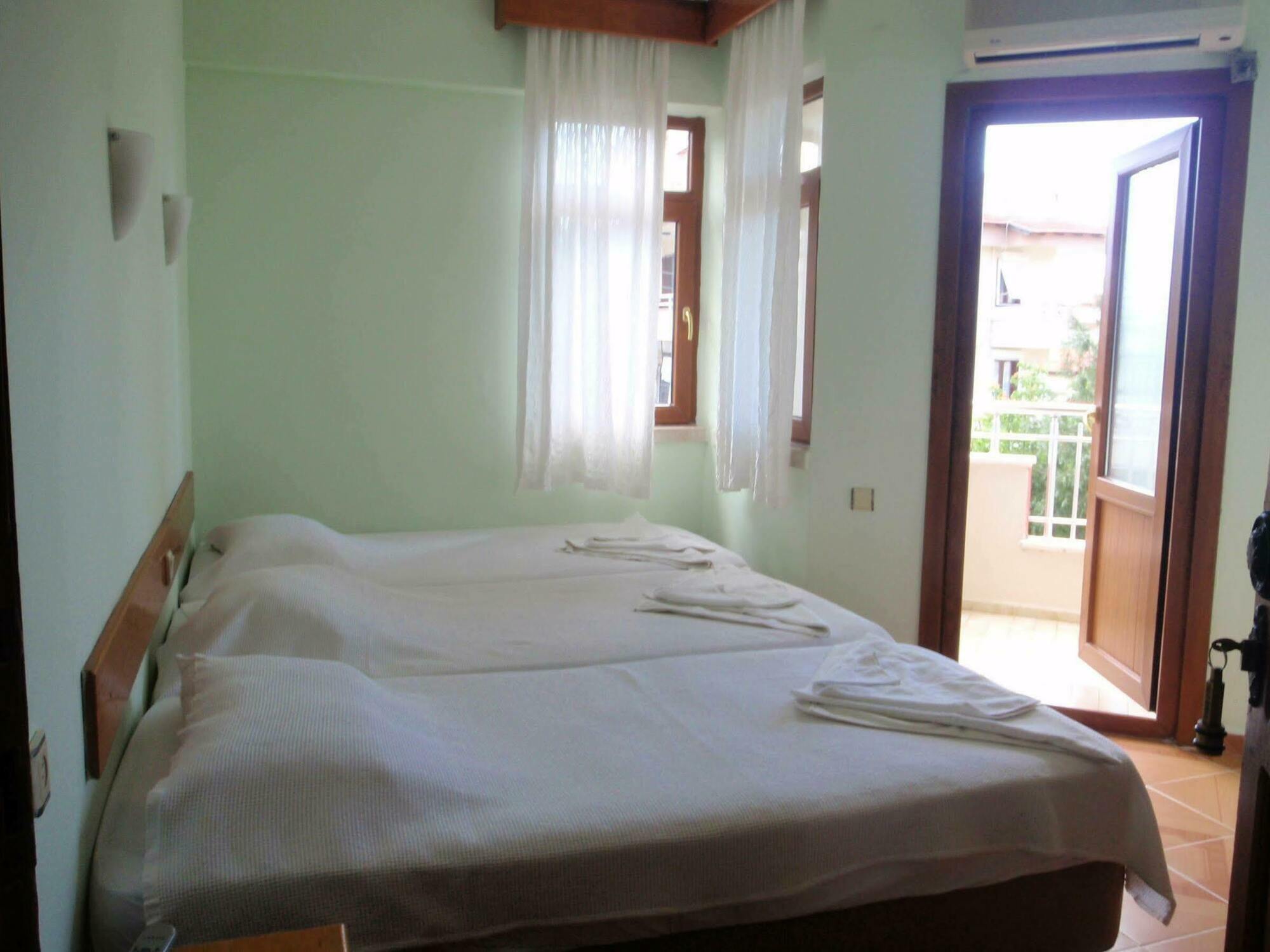 Aloe Apart Hotel Мармарис Екстериор снимка